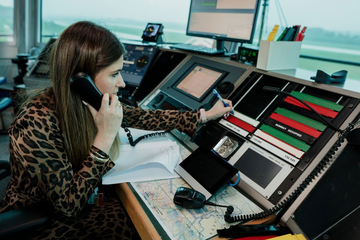 Šansa za 17 kontrolora letenja u BiH, plata od 5.000 do 8.000 KM