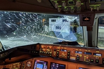  Led razbio staklo pilotske kabine na 11.000 metara visine na letu iz Londona