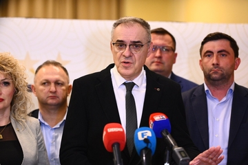 Petković "pušten niz vodu", da li je na redu i Petrović?