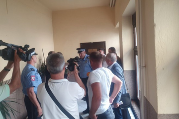 Politička saga u Tesliću: Škrebić i Jotanović došli na posao, zatekli zaključane kancelarije