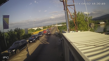 Pojačan saobraćaj na više graničnih prelaza