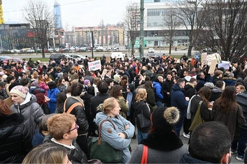 Protesti ispred zgrade parlamenta BiH: Vi ste najopasniji odron 