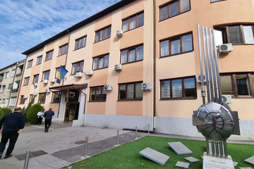 Nastavnik u Sapni prijavljen da je prijetio učenicima, pa zadržan na liječenju