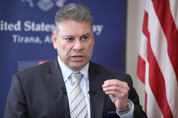 Eskobar: Amerika se kategorički protivi povratku srpske vojske na KiM