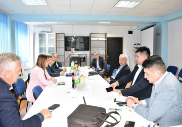 Predsjedništvo SDS pred KOLEKTIVNOM OSTAVKOM