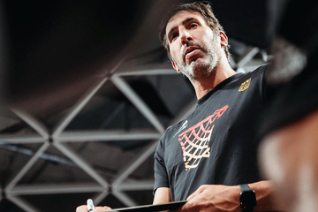 Selektor Njemačke Aleks Mumbru izašao iz bolnice