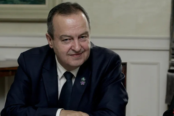 Ivica Dačić se oglasio iz bolnice: "Vratio sam se, živote" (FOTO)