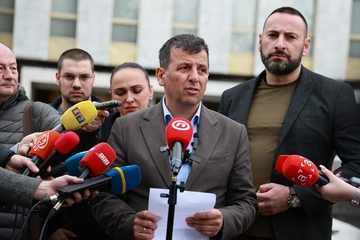 Vukanović o požaru na vozilu: Odbacujem nalaz i sramno ponašanje vrha policije