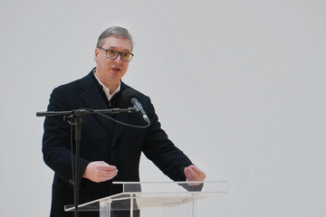 Vučić: Amerika vojno najjača sila svijeta