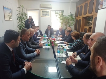 Dodik u Gacku: Sastanak sa upravom RiTE Gacko i opštinskim rukovodstvom (FOTO)