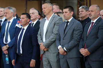 Nakon dugo vremena Nešić prisustvovao događaju gdje je bio i Dodik