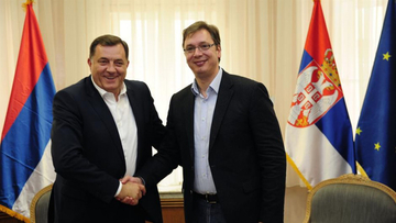 (Ne)iskreno prijateljstvo Dodika i Vučića: Različit pristup strateškim pitanjima