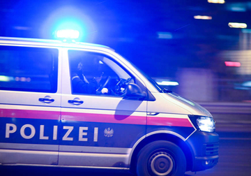Detalji horora u Austriji: Državljanku BiH bivši muž izbo šrafcigerom i ostavio u šumi, policija još traga za ubicom