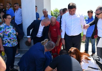 Djevojka se onesvijestila, Ljubiša Petrović odmah pritrčao (FOTO)