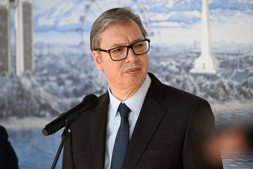 Vučić: Ne razumem zašto Mladiću ne dopuste da poslednje dane provede van ćelije