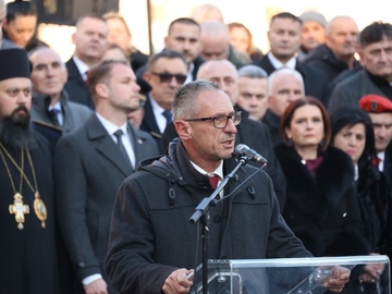 Ostojić: Spomenik simboliše žrtvu i stradanje srpskog vojnika