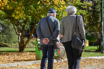 Penzionerski ček prima 36 stogodišnjaka