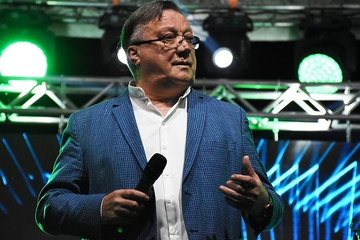 Halid Bešlić nastavlja liječenje: Prebačen na onkologiju