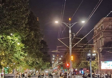 Studenti i građani se okupili ispred Pravnog fakulteta, kolaps na Brankovom mostu u Beogradu