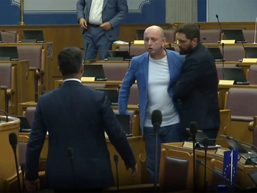 Zamalo došlo do fizičkog obračuna u Skupštini Crne Gore (VIDEO)