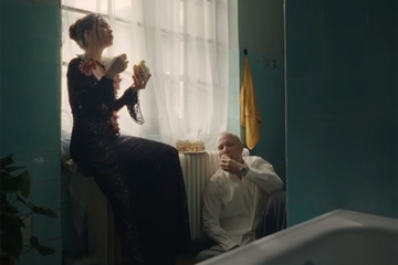 Najšokantniji spot na Balkanu? Relja i Nikolija u videu zbog kojeg je YouTube stavio restrikcije /VIDEO/