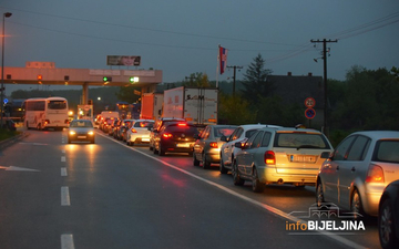 Uhapšeni muškarac i žena kod Sremske Rače: U automobilima krijumčarili opasne materije