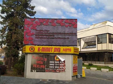 Neobična ljubavna poruka u centru Bijeljine (FOTO)