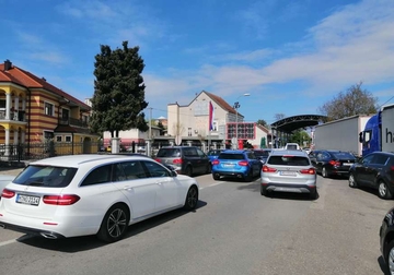 Gužve na šest graničnih prelaza