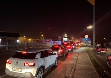 Nepregledne kolone vozila na granici: Na ulazak u BiH iz Hrvatske ČEKA SE 5 SATI