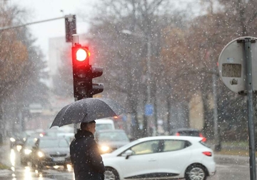 U Hrvatskoj na snazi CRVENO UPOZORENJE zbog kiše i leda