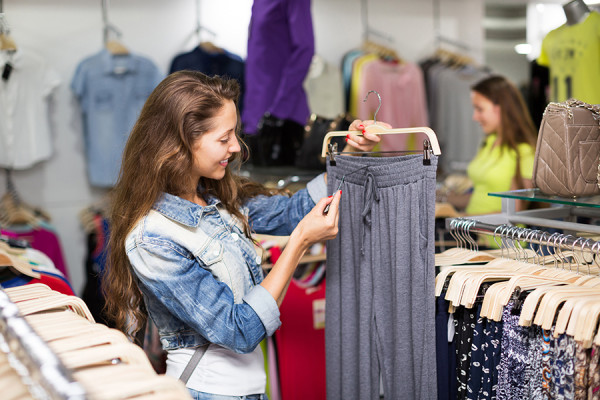 Građani na udaru trgovaca koji su hranu i garderobu papreno zacijenili