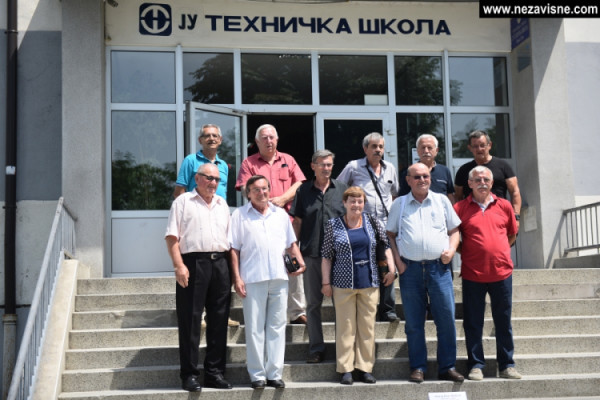 Prešli i okean da proslave 50 godina mature