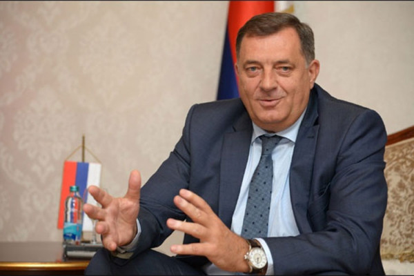 Dodik: Otmu Kosovo, pa pričaju da nema promjena granice