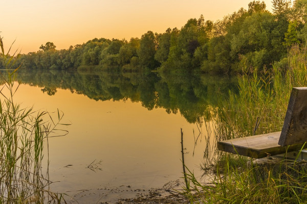 Toplo i sparno uz pljuskove sa grmljavinom