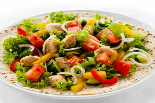 Ljekari savjetuju laganu ishranu i mnogo tečnosti