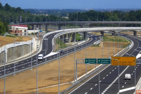 Srpska za autoputeve duguje više od 860 miliona KM
