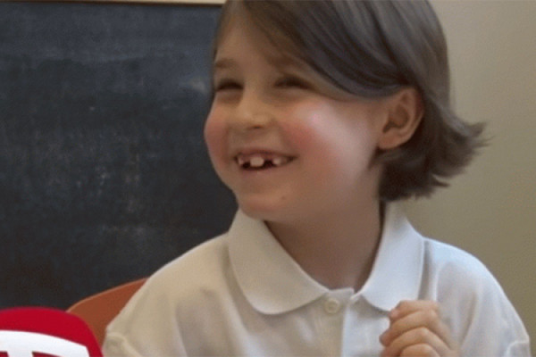 Sa osam godina završio školu i upisao fakultet