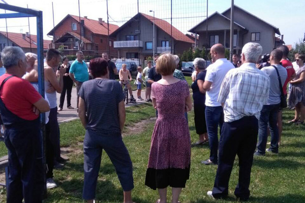 Nezadovoljni mještani Koviljuše: Sami izgradili kanalizaciju pa dobili paprene račune