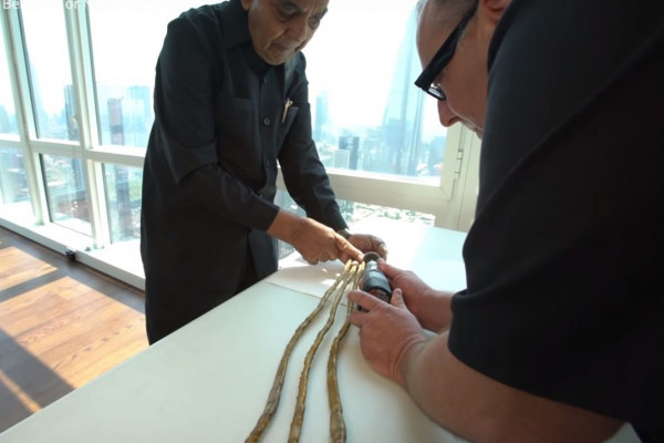 Nakon 66 godina odsjekao nokte: Trebao je brusilicu umjesto grickalice