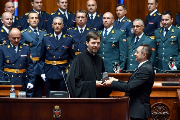 Bijeljinski sveštenik završio Školu nacionalne odbrane u Beogradu