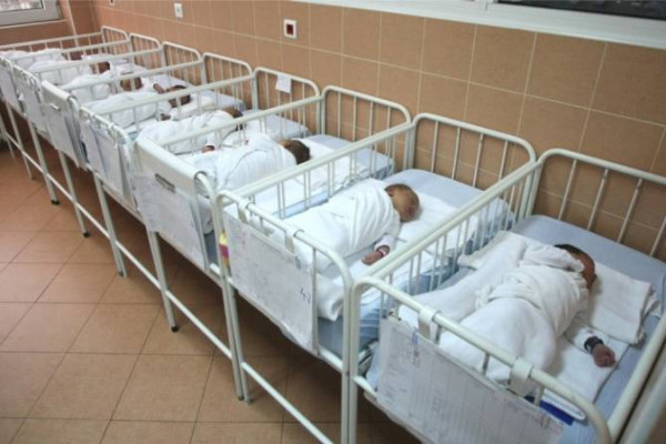 Sve manje rođenih beba u Bijeljini