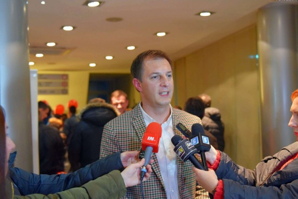 Ćorić: Izgradićemo sportski teren za mlade na Ledincima