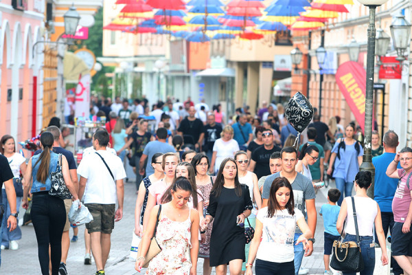 Banjaluka: Sedam žena na jednog muškarca – lijepo zvuči