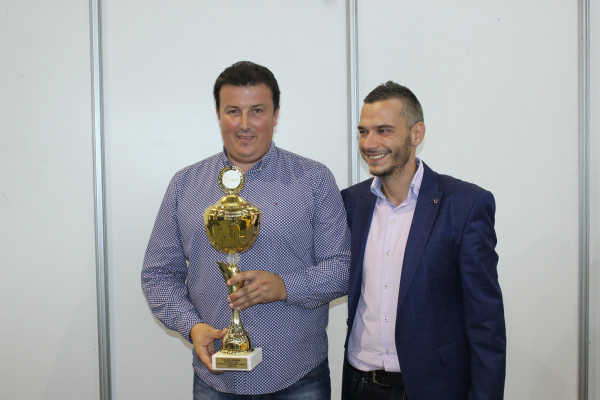 Četiri sajamska zlata destilerije "Epoha"