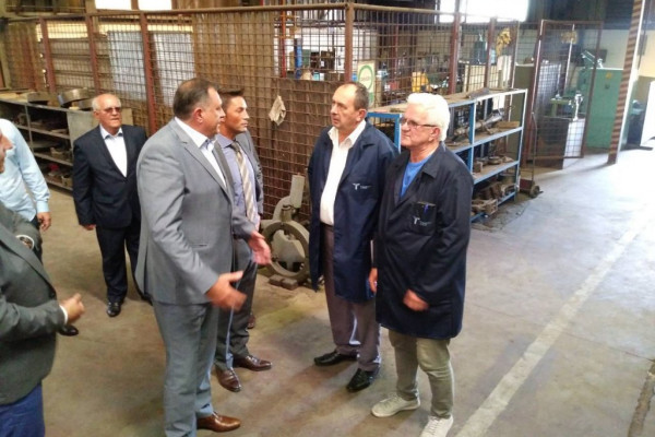 Dodik: Značajno što Tehnički remont Bratunac širi posao