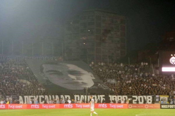 Grobari na derbiju odali počast Aleksandru Saši Pantiću iz Bijeljine