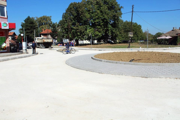 Radovi na novom kružnom toku se privode kraju