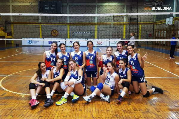 Odbojkašice Radnika pobjedom ušle u novu sezonu