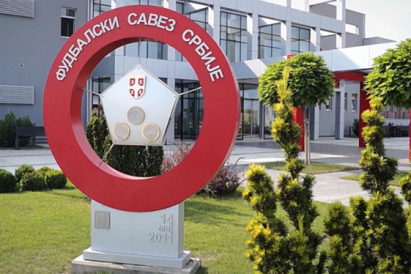 Fudbalski savez Srbije kaznio Crvenu zvezdu i Partizan