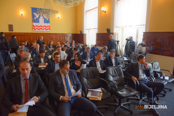 Zamjena odbornika zbog osvojenih mandata u Narodnoj skupštini